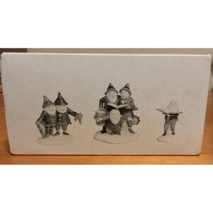 Dept Department 56 Heritage Village Collection Sing A Song For Santa 5631-6‎